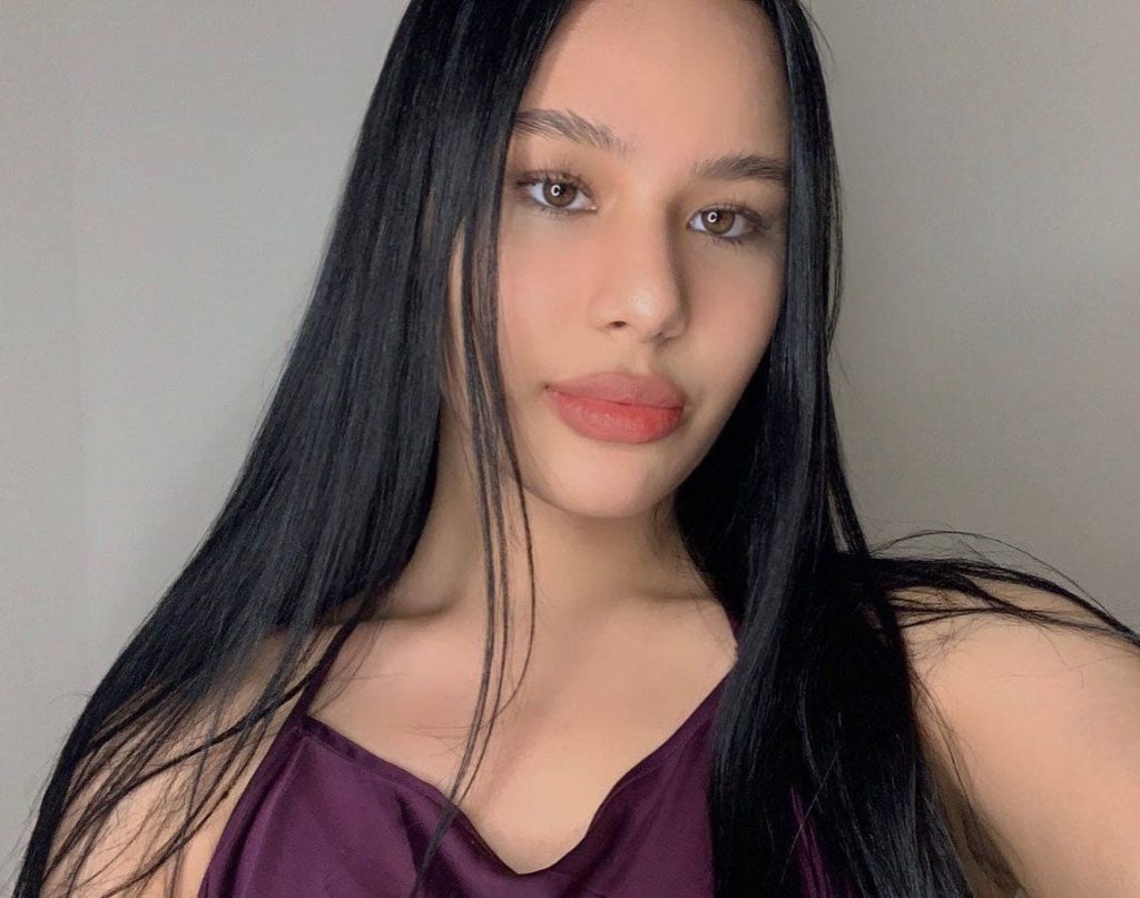 девушка Elizabeth — лучшая интим-компаньонка в Дубае