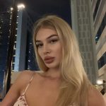 Gorgeous girls from Dubai