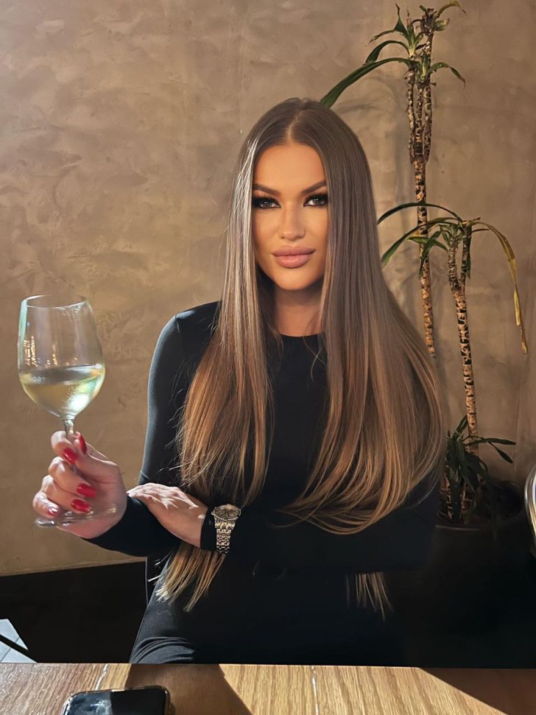 Edelin — утончённая спутница на ночь