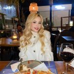 girl Sophia — best escort in UAE