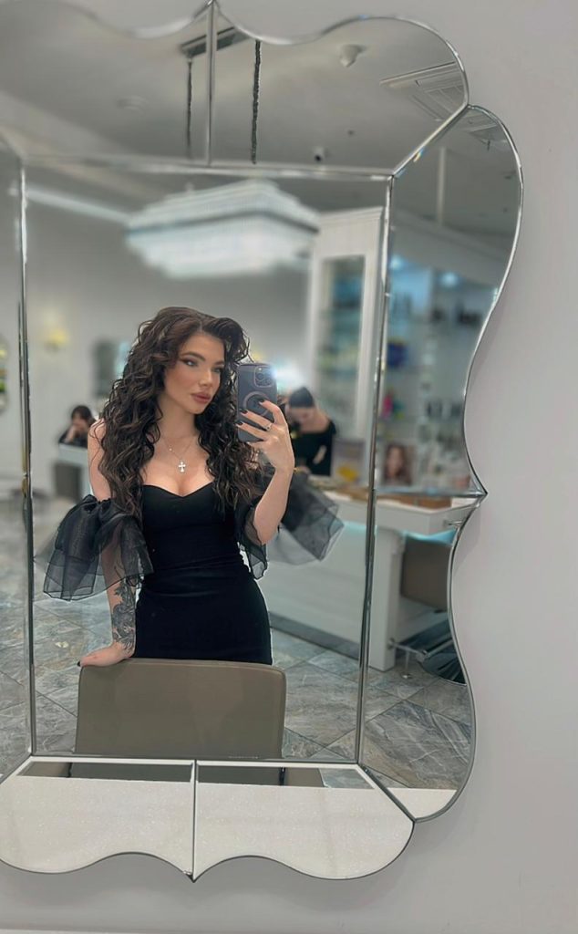 Alina — элитная эскортница в Дубае